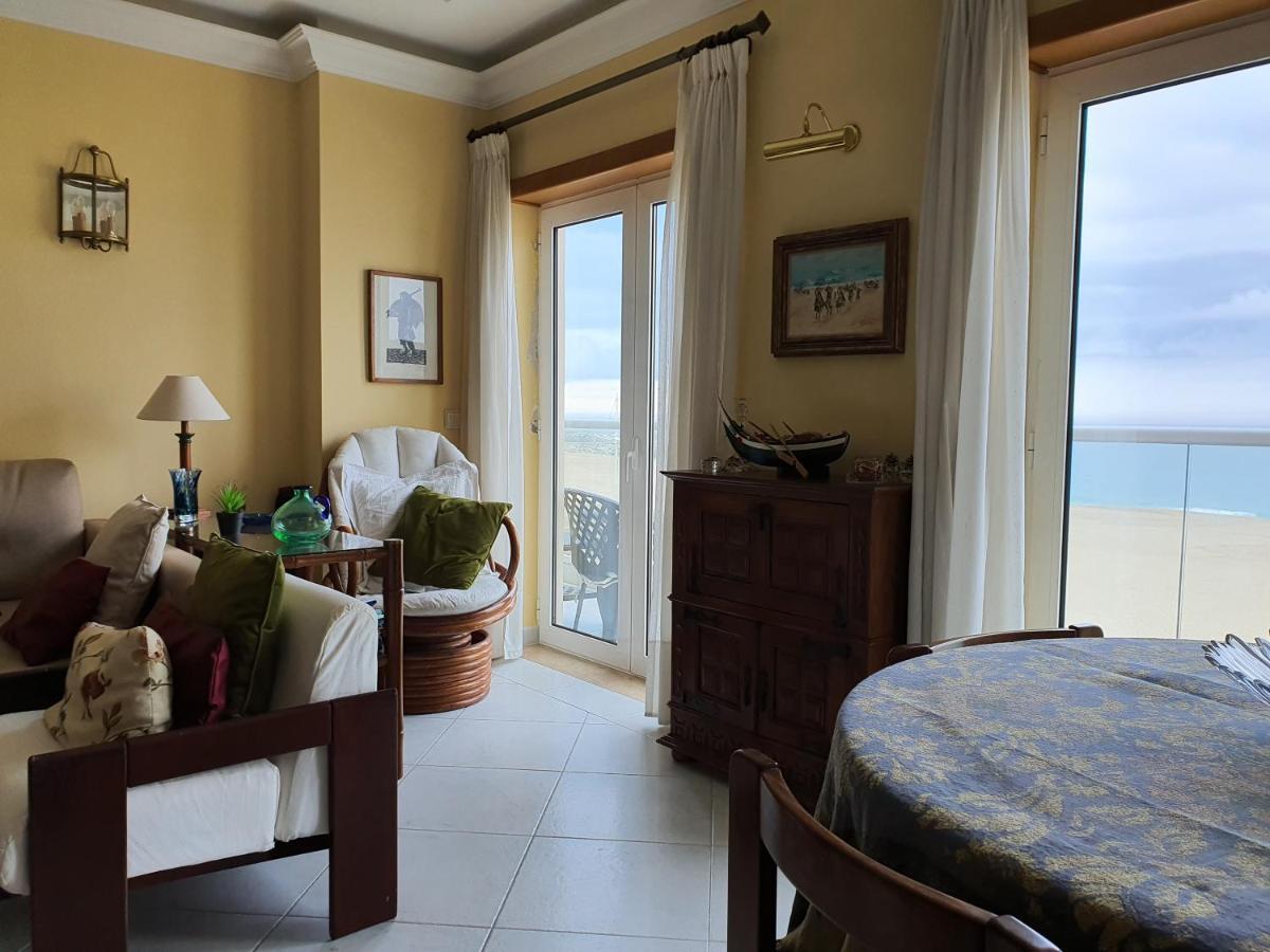 Nazare Apartamento Em Frente Ao Mar Eksteriør billede