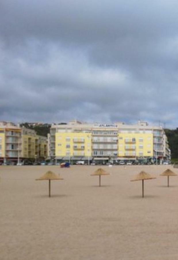 Nazare Apartamento Em Frente Ao Mar Eksteriør billede