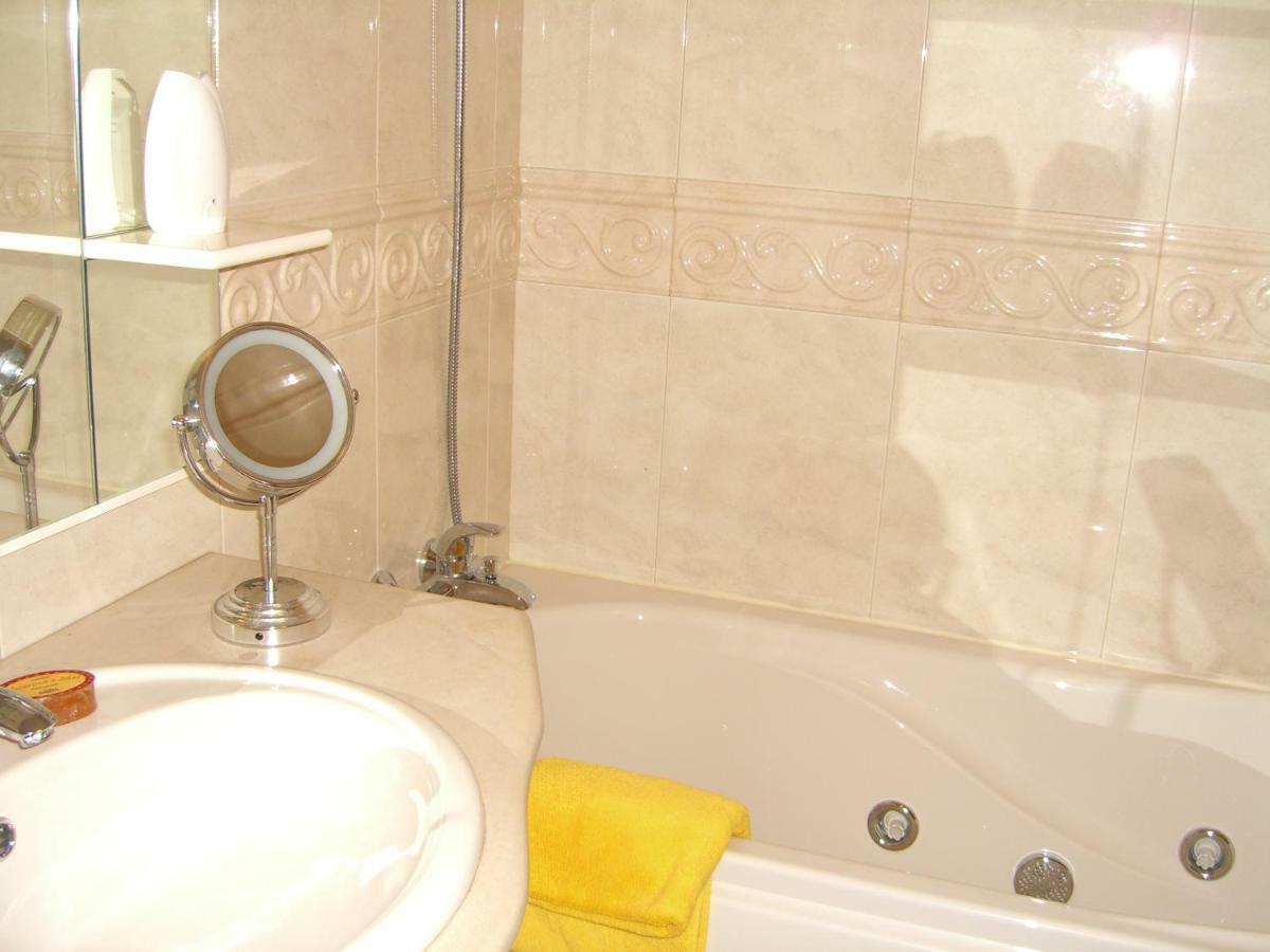 Nazare Apartamento Em Frente Ao Mar Eksteriør billede
